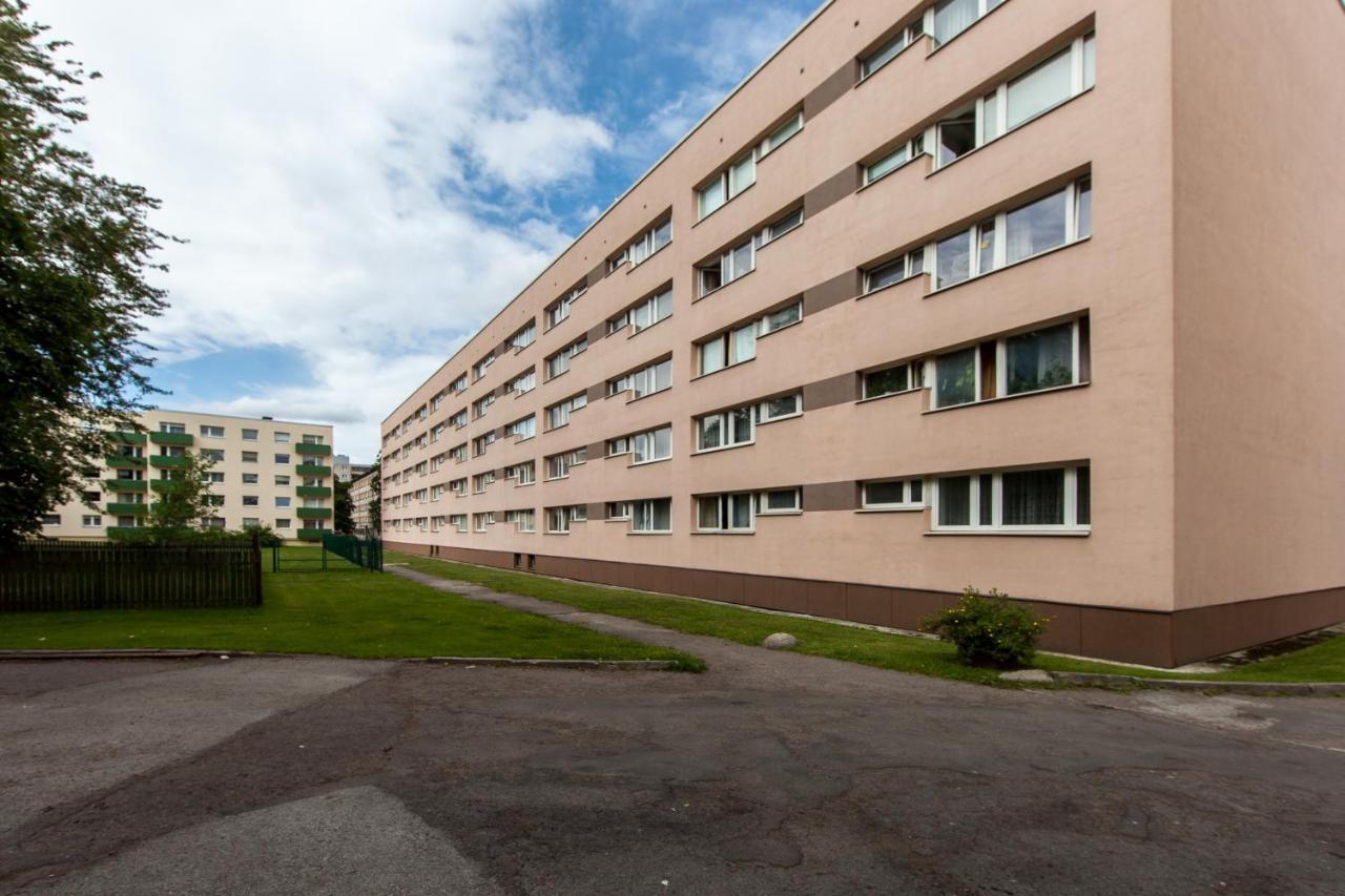 Scandinavian Style Apartment In City Center Tallinn Exterior photo
